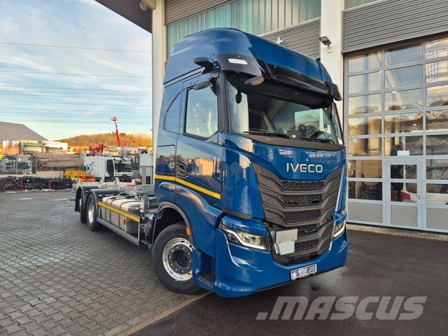 Iveco AS260S50Y/FS CM 6x2-4 BDF Standklima 2xAHK Cam Camiones con chasís y cabina