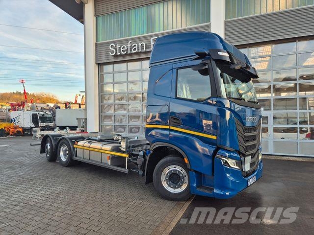 Iveco AS260S50Y/FS CM 6x2-4 BDF Standklima 2xAHK Cam Camiones con chasís y cabina