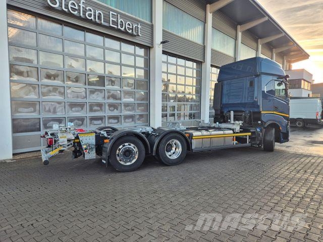 Iveco AS260S50Y/FS CM 6x2-4 BDF Standklima 2xAHK Cam Camiones con chasís y cabina
