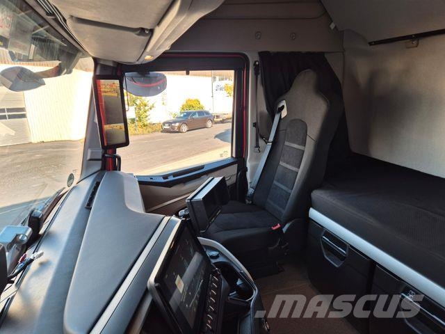 Iveco AS260S50Y/FS Schwenkwand LBW 2xAHK CAM Intarder Vozy pro přepravu nápojů