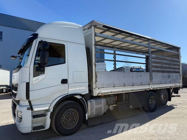 Iveco AS260SY/FP-CM Tents