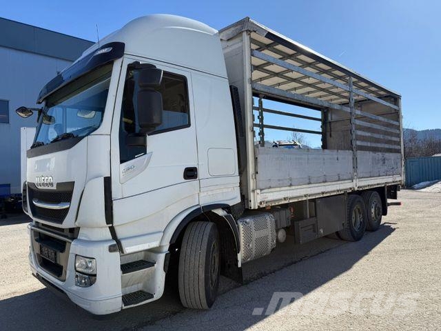 Iveco AS260SY/FP-CM Tents