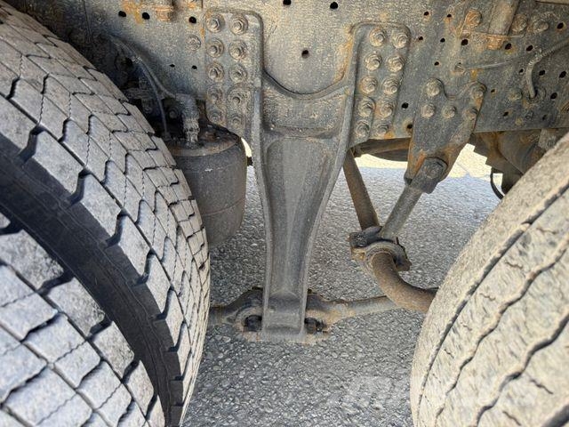 Iveco AS260SY/FP-CM شاحنات بغطاء جانبي