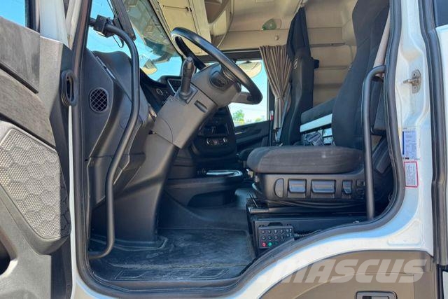 Iveco AS280X48 6x2 Hiab 21T Hook lift trucks