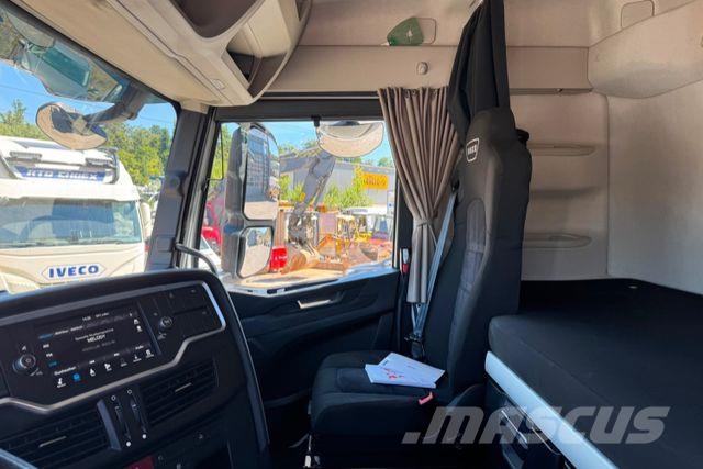 Iveco AS280X48 6x2 Hiab 21T Hook lift trucks