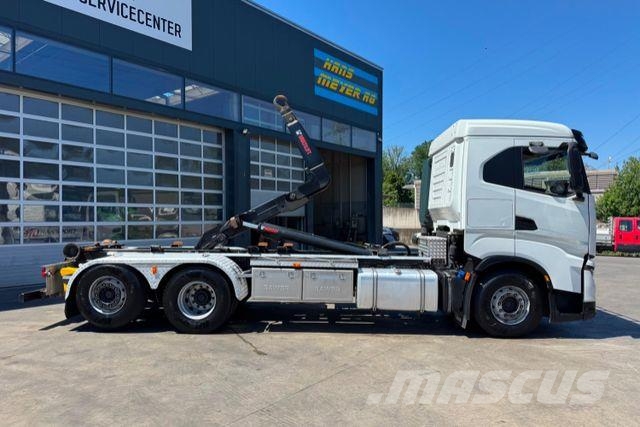 Iveco AS280X48 6x2 Hiab 21T Hook lift trucks