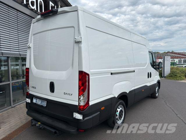 Iveco Daily 35S14B V Airlineschienensystem *AHK 3,5 t* Panel vans