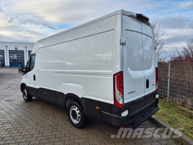 Iveco Daily 35S14B V Kastenwagen パネルバン