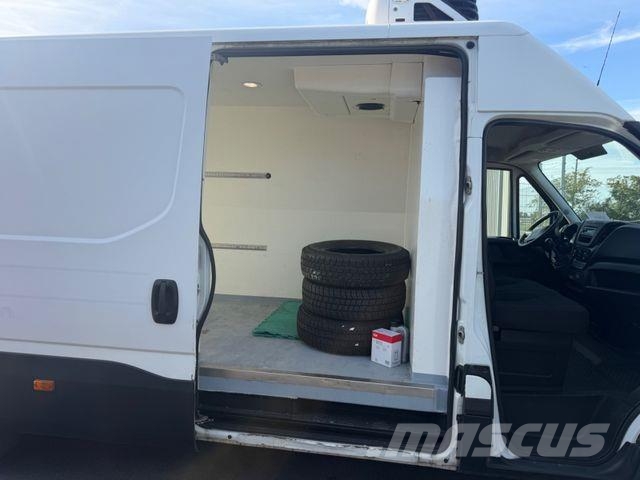 Iveco Daily 35s15 Carrier Xarios 300Mt, Luftfederung Temperature controlled