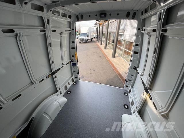 Iveco Daily 35S16 A8 *DoKa*Automatik*AHK*R3.520mm* Mikroautobusai