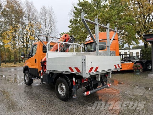 Iveco Daily 55S18W 4X4 Palfinger PK 7.501 Platós / Ponyvás teherautók