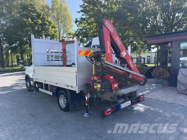 Iveco Daily 65C15 Kran Fassi F50 Tovornjaki s kesonom/platojem