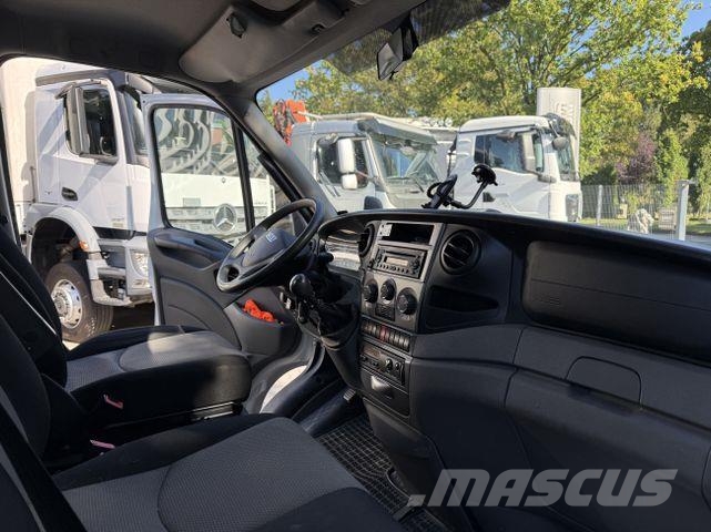 Iveco Daily 65C15 Kran Fassi F50 Tovornjaki s kesonom/platojem