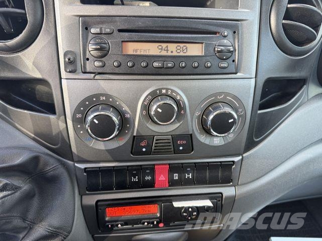 Iveco Daily 65C15 Kran Fassi F50 Tovornjaki s kesonom/platojem
