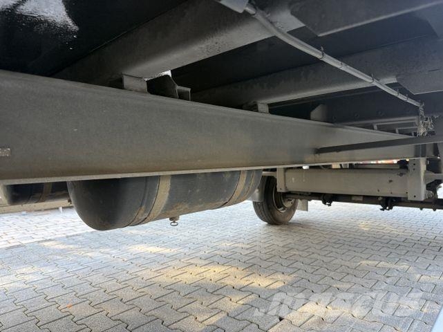 Iveco Daily 70-180 Kran HMF 710 + Auflieger Kranwagen