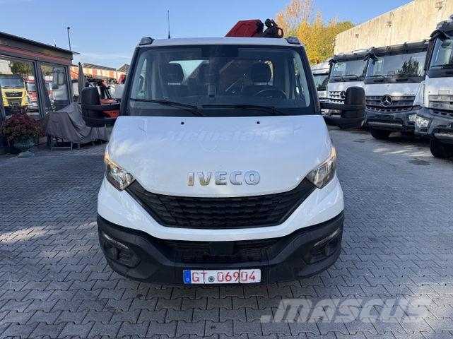 Iveco Daily 70-180 Kran HMF 710 + Auflieger Kranwagen