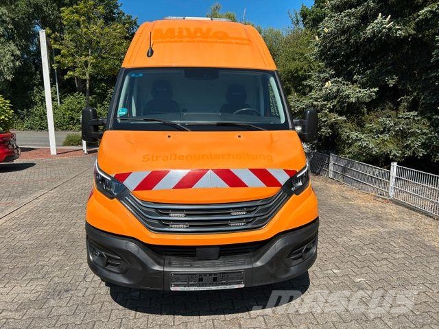 Iveco DAILY 70-210 Hi-Matic Maxi Hoch und Lang 4x2 Panel vanlar