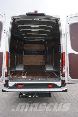 Iveco DAILY / 70C18 / 3,0 - 180 KM / HI - MATIC / MAX Furgonetas /Furgón