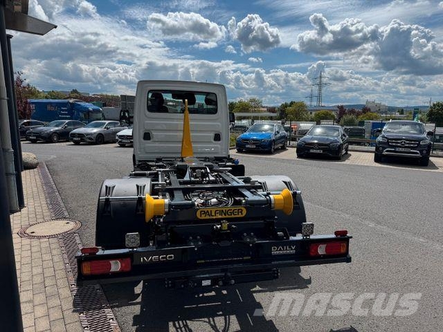 Iveco Daily 70C18 3.0L *R4.100mm*AHK*Luft*Sperre* Rol kiper kamioni s kukama za dizanje