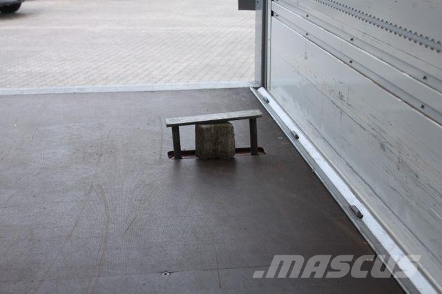 Iveco Daily 70C18H/P Schiebeplane Тентованные грузовики