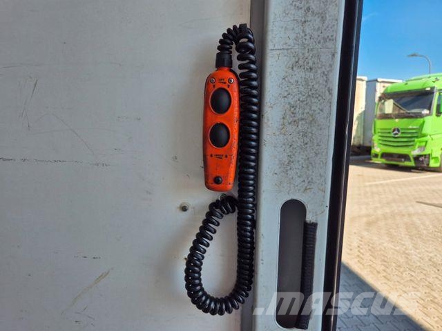Iveco Eurocargo 75-210/P LBW 1.000kg 3 Sitze Klima Furgonetas de caja cerrada