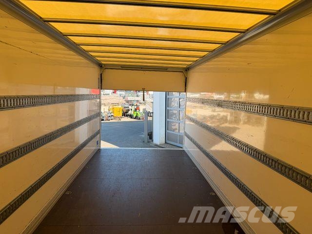 Iveco Eurocargo ML120E25 LBW Palfinger 1.500kg 3 Sitze Skriňová nadstavba