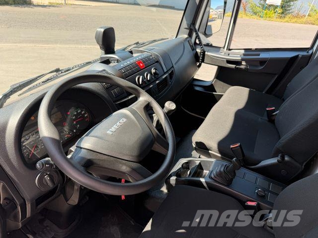 Iveco Eurocargo ML120E25 LBW Palfinger 1.500kg 3 Sitze Skriňová nadstavba
