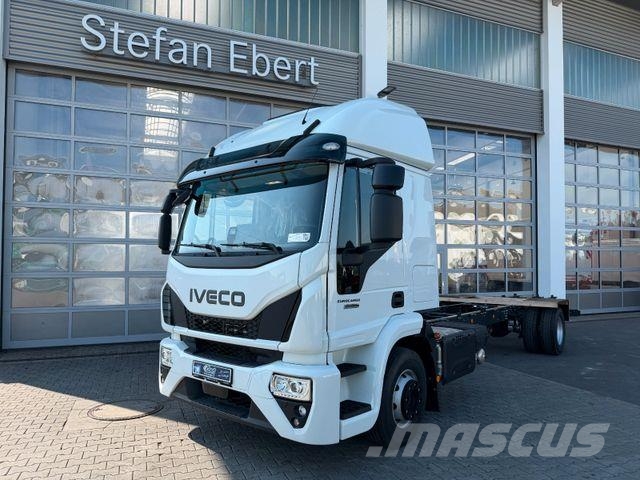 Iveco Eurocargo ML140E28/P Bett AHK Klima Standheizung Fülkés alváz