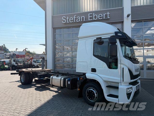 Iveco Eurocargo ML140E28/P Bett AHK Klima Standheizung Fülkés alváz
