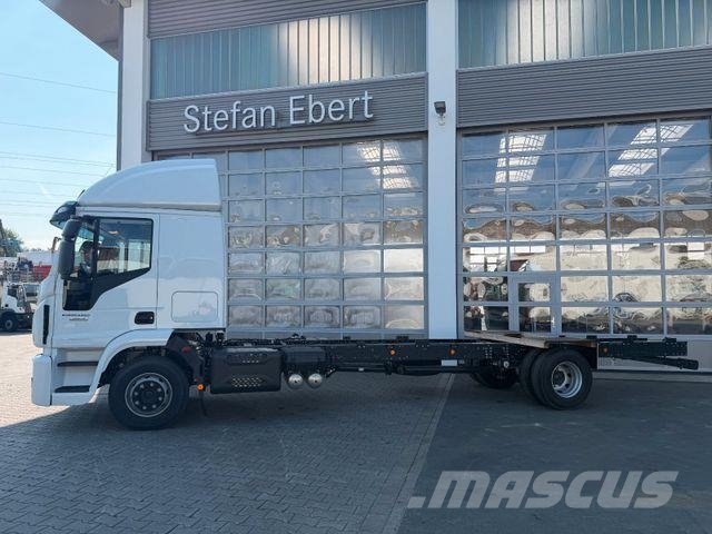 Iveco Eurocargo ML140E28/P Bett AHK Klima Standheizung Fülkés alváz