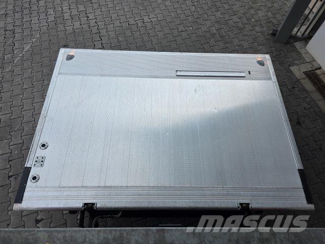Iveco Eurocargo ML75E16 LBW 1.000kg 3 Sitze Klima Tovornjaki s ponjavo