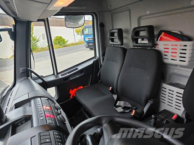Iveco Eurocargo ML75E16 LBW 1.000kg 3 Sitze Klima Tovornjaki s ponjavo
