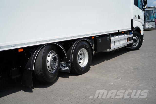 Iveco S-WAY / 420 / E 6 / KONTENER + WINDA / 20 PALET Samochody ciężarowe ze skrzynią zamkniętą