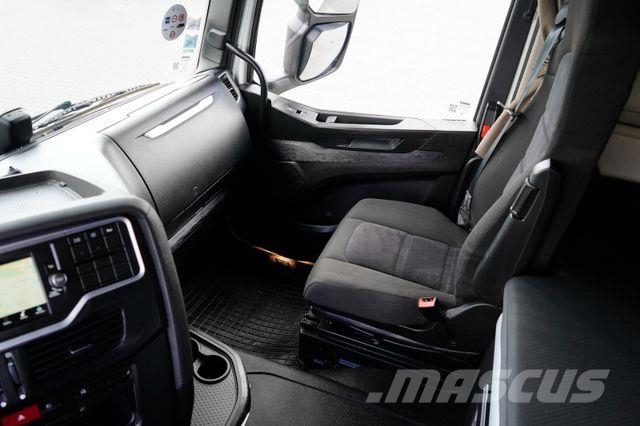 Iveco S-WAY / 420 / E 6 / KONTENER + WINDA / 20 PALET Samochody ciężarowe ze skrzynią zamkniętą