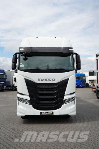 Iveco S-WAY / 420 / E 6 / KONTENER + WINDA / 22 PALETY 탑차 트럭