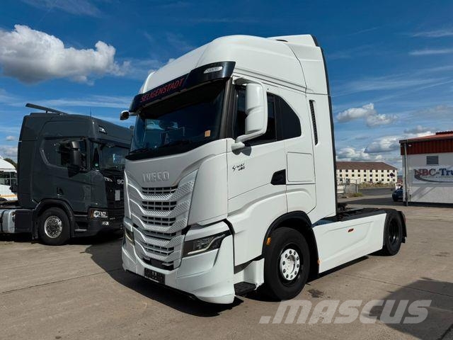 Iveco S-WAY 480 * RETARDER * VOLLVERKLEIDUNG * Vetopöytäautot