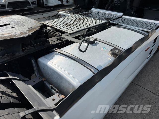 Iveco S-WAY 480 * RETARDER * VOLLVERKLEIDUNG * Vetopöytäautot