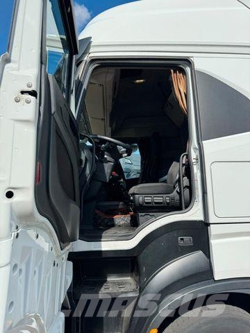 Iveco S-WAY 480 * RETARDER * VOLLVERKLEIDUNG * Vetopöytäautot