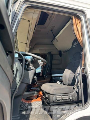 Iveco S-WAY 480 * RETARDER * VOLLVERKLEIDUNG * Vetopöytäautot
