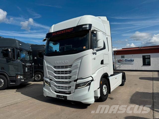 Iveco S-WAY 480 * RETARDER * VOLLVERKLEIDUNG * Vetopöytäautot