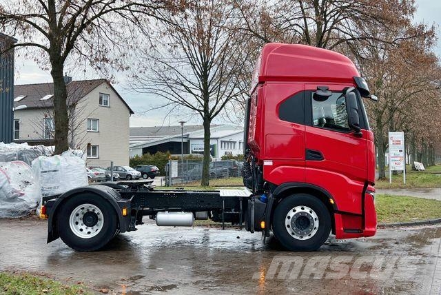 Iveco S-WAY 480 -SZM -106 TKm - 1. Hand Trekkvogner