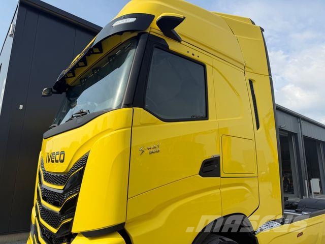 Iveco S-WAY 500 Kipphydraulik Sattelzugmaschinen