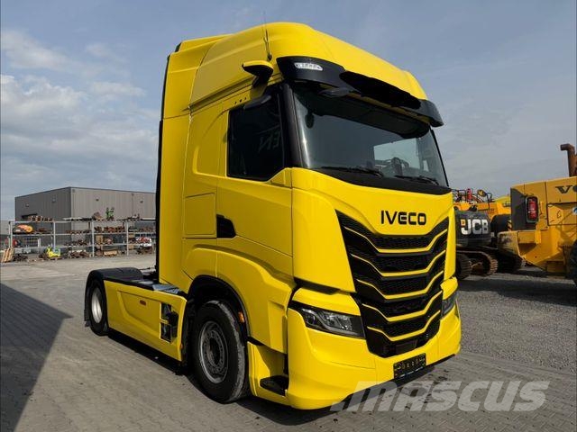 Iveco S-WAY 500 Kipphydraulik Sattelzugmaschinen
