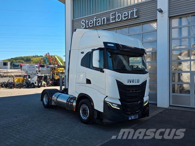 Iveco S-Way AS440S46T/P NP LNG Erdgas Intarder Truck Tractor Units