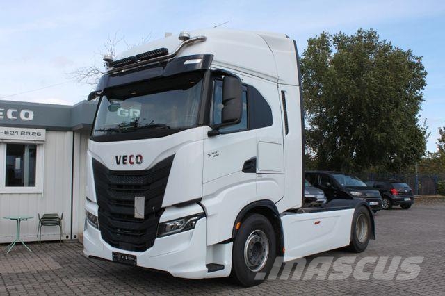 Iveco S-Way AS440S49T/P mit Kipphydraulik Vilcēji