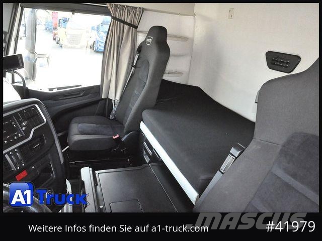 Iveco S-Way, SZM, LNG, Gas, Navi Intarder Vlačilci