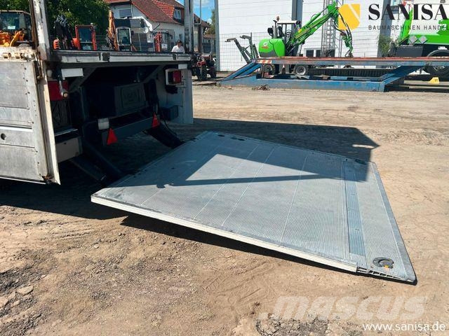 Iveco Stralis AS260S42/2xLBW/Schwenkwand/Web Anhänge. شاحنات نقل المشروبات