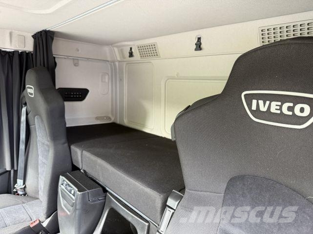 Iveco T-Way 510 / AT410T51 8X4 Meiller Bañeras basculantes usadas