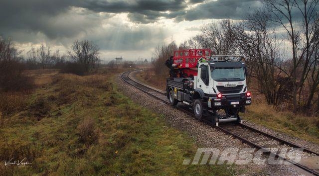 Iveco TRAKER 4x4 RAIL ROAD PALFINGER SCHIENEN TWO WAY Ant vilkikų montuojamos kėlimo platformos