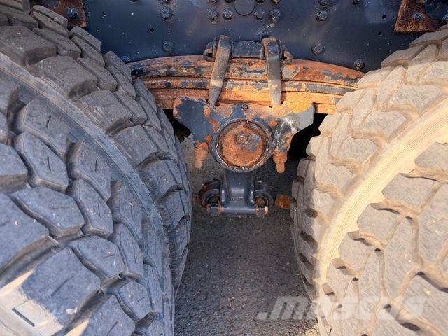 Iveco Trakker 260T410 6x4 RETARDER Blatt Schalt. Klima Kotalni prekucni tovornjaki